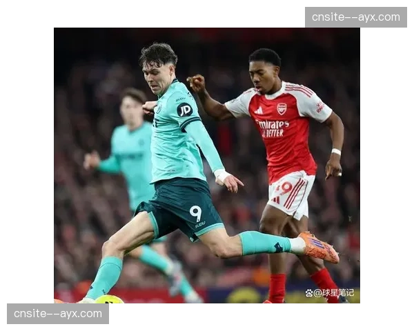 加纳两助攻获英格兰队征召,埃弗顿中场攻防转换枢纽作用凸显