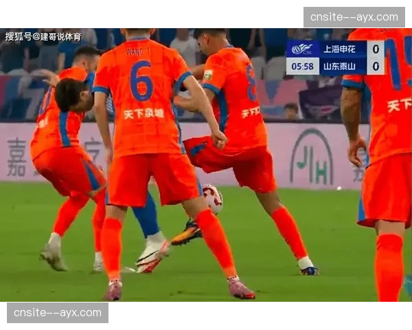 申花定位球战术成杀招 马纳法边路传中制胜德比